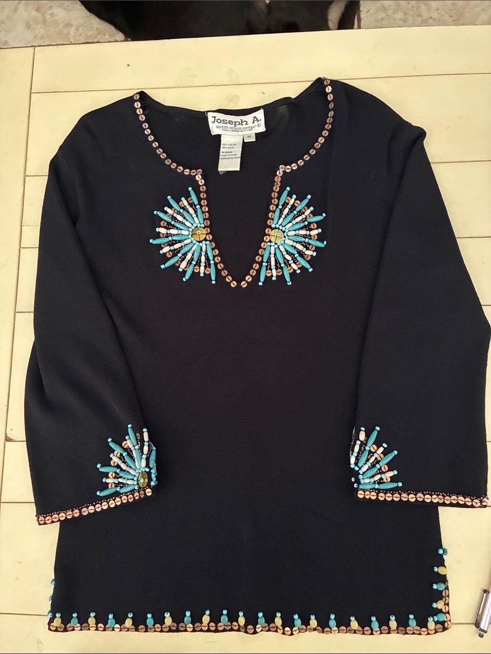 Joseph A. 3/4 sleeve length v neck sweater.